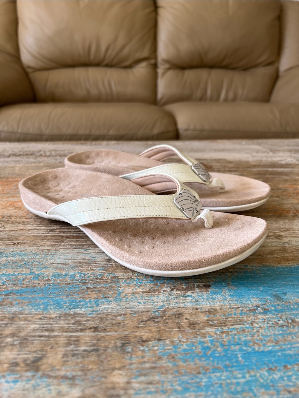 Vionic Avena Women's Arch Supportive Flip Flop Orthotic Sandals